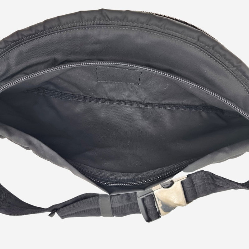 SORT NYLON BÆLTETASKE taske fra brand: PRADA - We Do Vintage