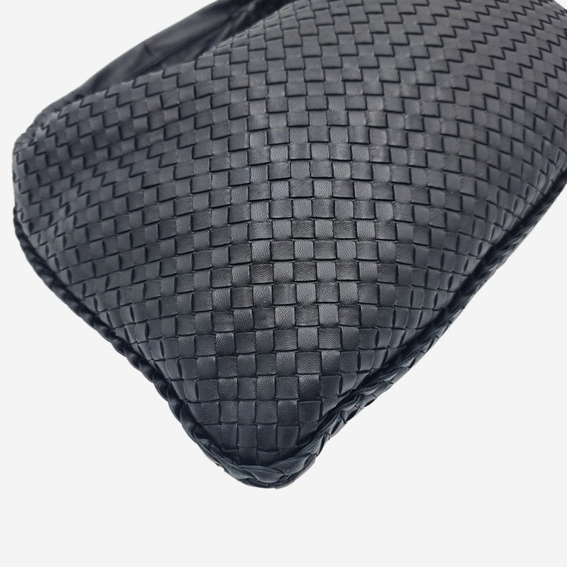 LARGE SORT CLASSIC VENETA HOBO taske fra brand: BOTTEGA VENETA - We Do Vintage