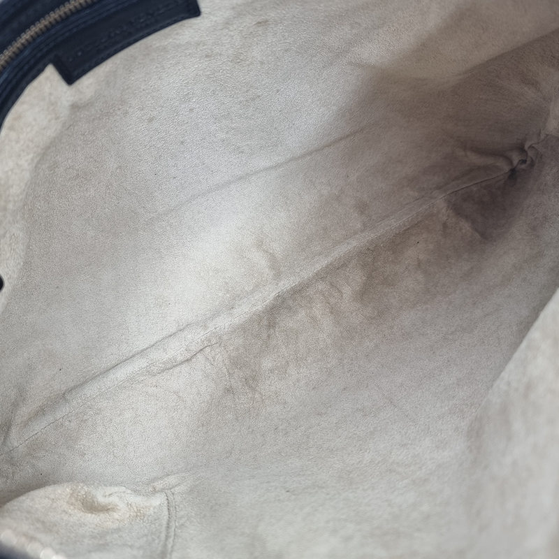 LARGE SORT CLASSIC VENETA HOBO taske fra brand: BOTTEGA VENETA - We Do Vintage