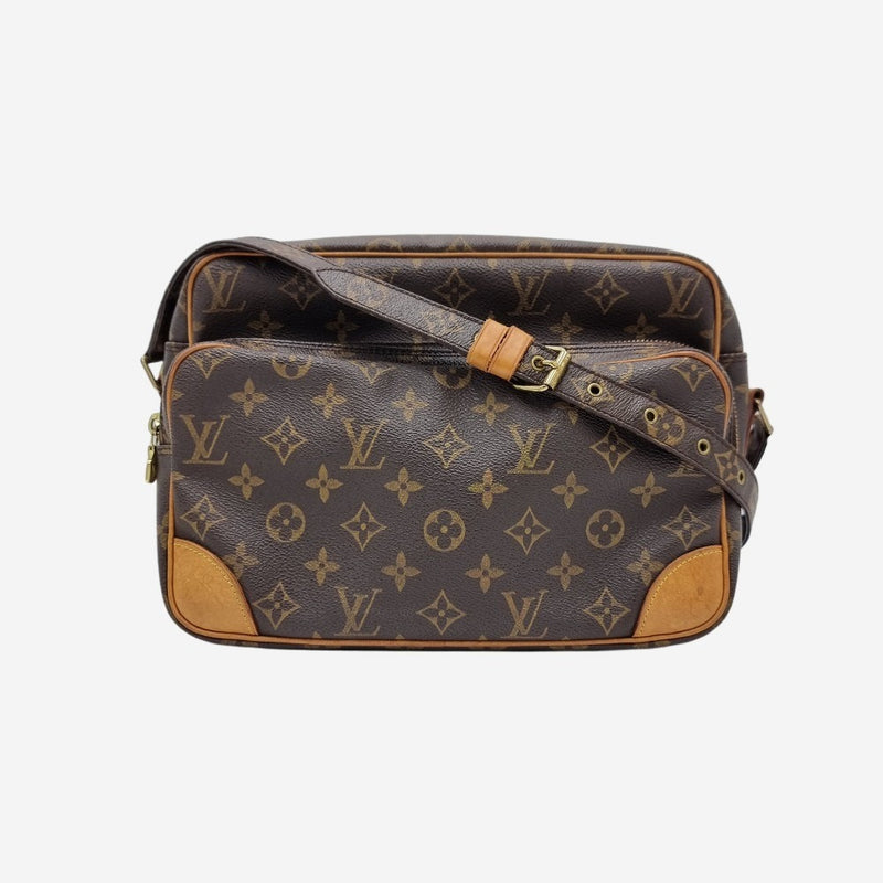 MONOGRAM CANVAS NILE MM taske fra brand: LOUIS VUITTON - We Do Vintage