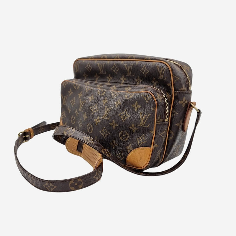 MONOGRAM CANVAS NILE MM taske fra brand: LOUIS VUITTON - We Do Vintage