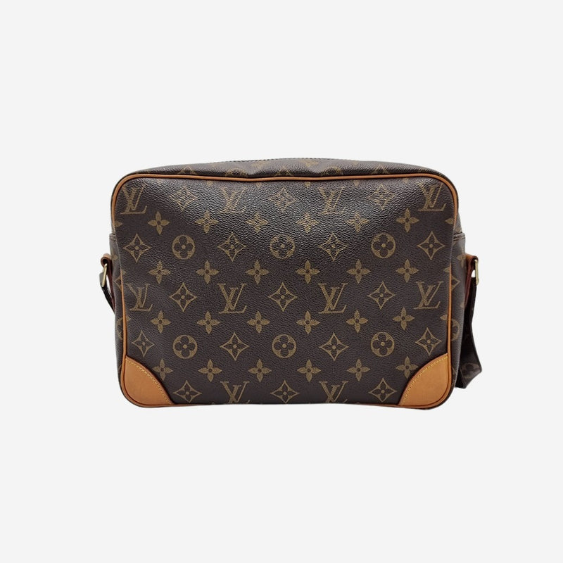 MONOGRAM CANVAS NILE MM taske fra brand: LOUIS VUITTON - We Do Vintage