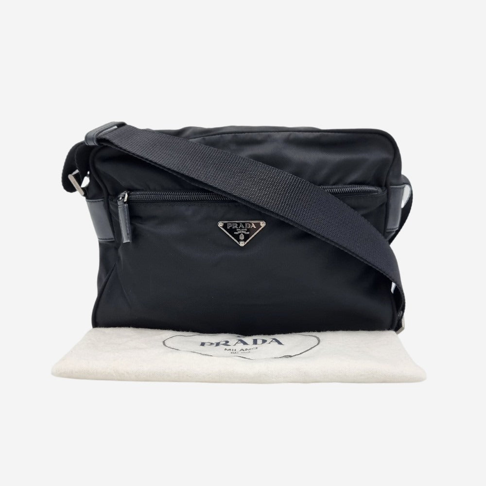 sort small crossbody Images High Quality Grahic SORT NYLON CROSSBODY – We Do Vintage