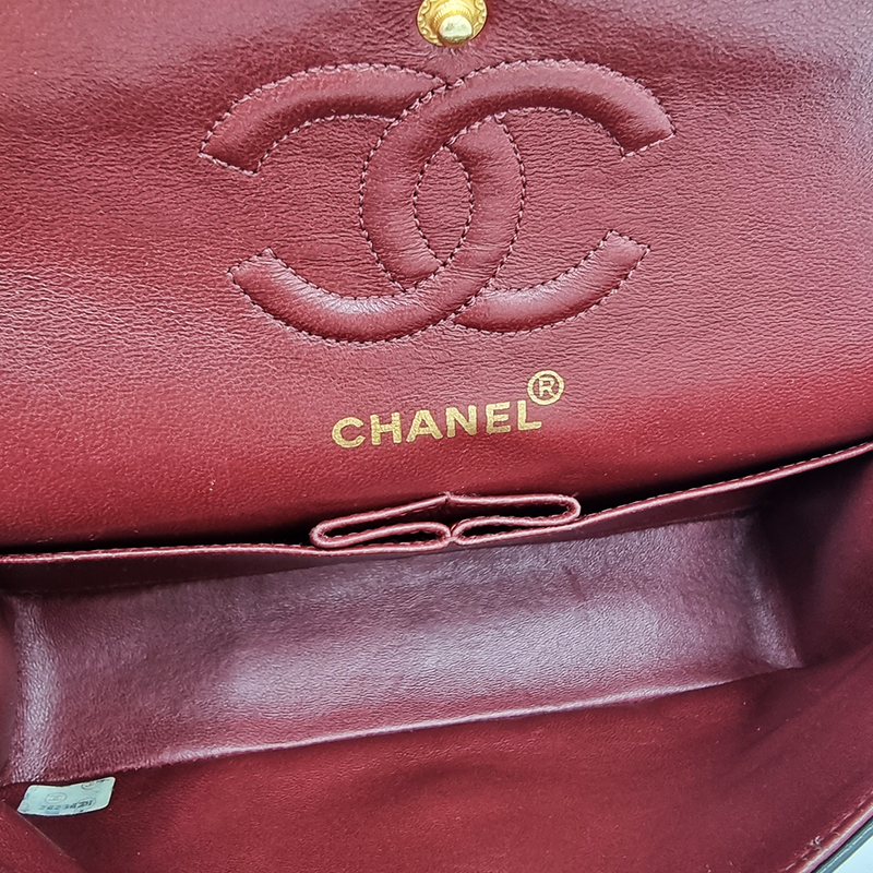 SMALL CLASSIC DOUBLE FLAP taske fra brand: CHANEL - We Do Vintage