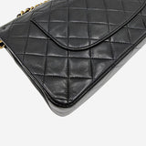 MEDIUM CLASSIC DOUBLE FLAP taske fra brand: CHANEL - We Do Vintage