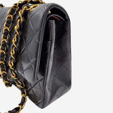 MEDIUM CLASSIC DOUBLE FLAP taske fra brand: CHANEL - We Do Vintage