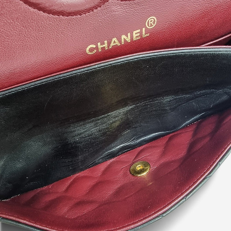 MEDIUM CLASSIC DOUBLE FLAP taske fra brand: CHANEL - We Do Vintage