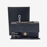MEDIUM SORT CAVIAR CLASSIC DOUBLE FLAP taske fra brand: CHANEL - We Do Vintage
