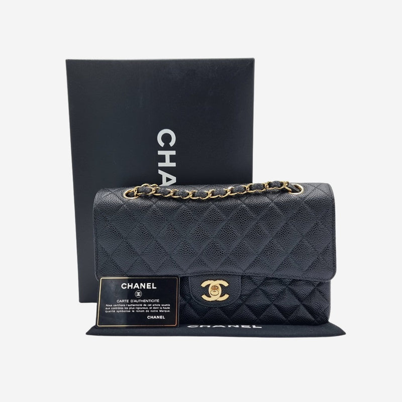 MEDIUM SORT CAVIAR CLASSIC DOUBLE FLAP taske fra brand: CHANEL - We Do Vintage