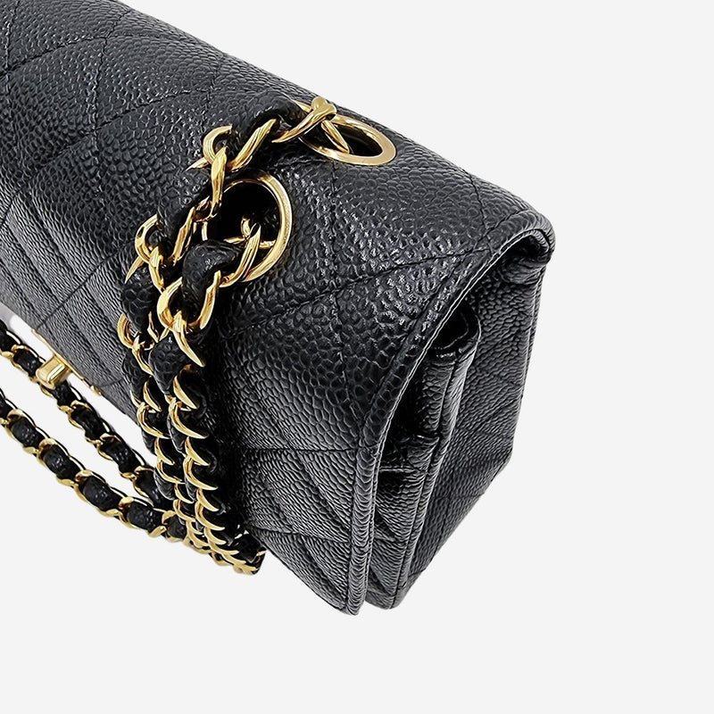 MEDIUM SORT CAVIAR CLASSIC DOUBLE FLAP taske fra brand: CHANEL - We Do Vintage