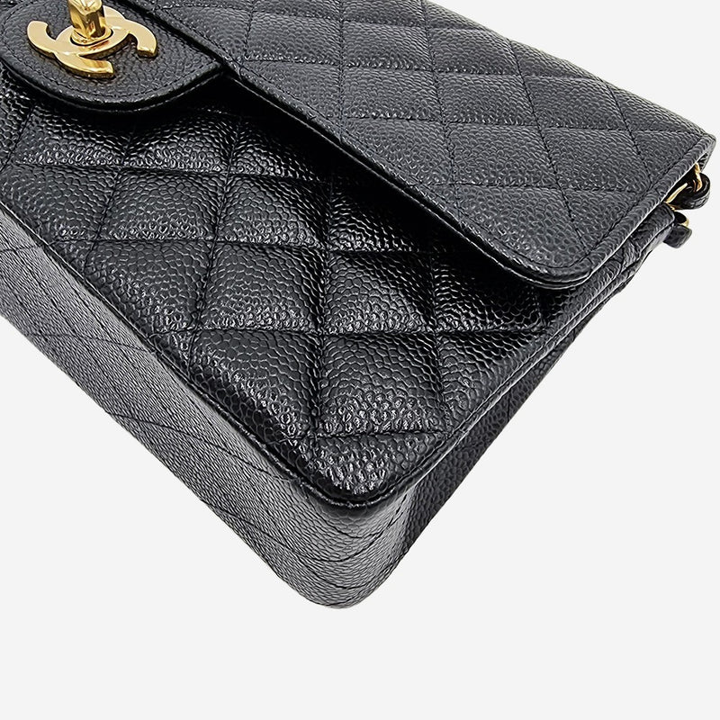 MEDIUM SORT CAVIAR CLASSIC DOUBLE FLAP taske fra brand: CHANEL - We Do Vintage