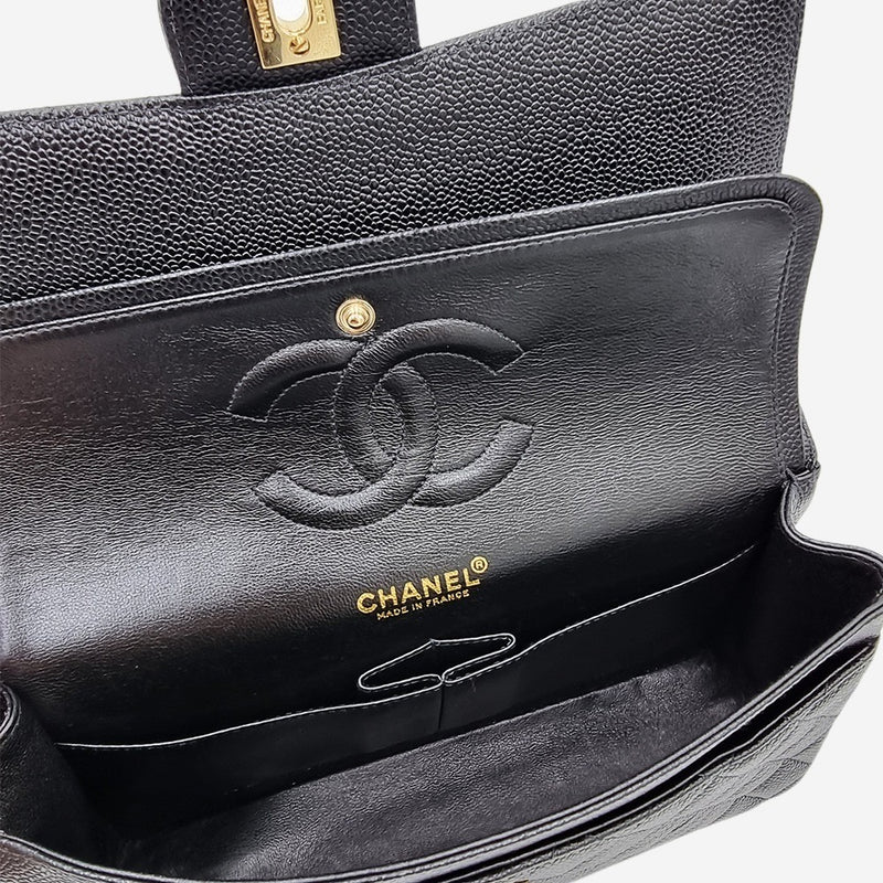 MEDIUM SORT CAVIAR CLASSIC DOUBLE FLAP taske fra brand: CHANEL - We Do Vintage