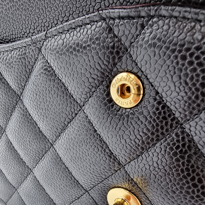 LARGE SORT CAVIAR CLASSIC DOUBLE FLAP taske fra brand: CHANEL - We Do Vintage