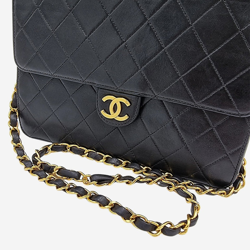 VINTAGE DIAMAND QUILTED FLAP BAG taske fra brand: CHANEL - We Do Vintage