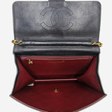 VINTAGE DIAMAND QUILTED FLAP BAG taske fra brand: CHANEL - We Do Vintage