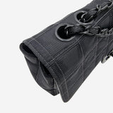 SJÆLDEN MEDIUM NEW TRAVEL LINE SINGLE FLAP BAG taske fra brand: CHANEL - We Do Vintage