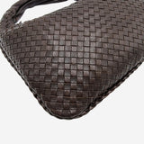 MEDIUM BRUN CLASSIC VENETA HOBO taske fra brand: BOTTEGA VENETA - We Do Vintage