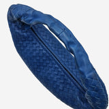 MEDIUM BLÅ CLASSIC VENETA HOBO taske fra brand: BOTTEGA VENETA - We Do Vintage