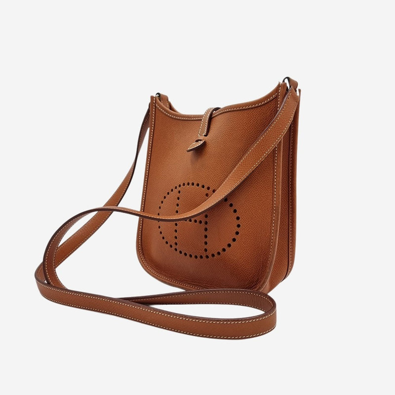 Evelyne I TPM taske fra brand: HERMÈS - We Do Vintage