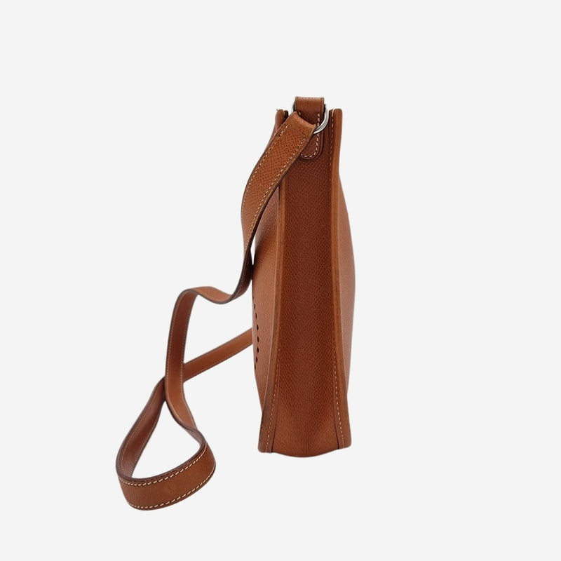 Evelyne I TPM taske fra brand: HERMÈS - We Do Vintage