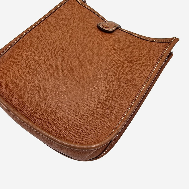 Evelyne I TPM taske fra brand: HERMÈS - We Do Vintage