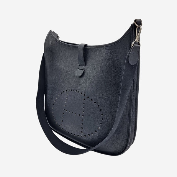 EVELYNE II TGM taske fra brand: HERMÈS - We Do Vintage