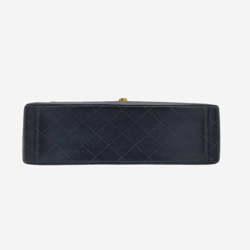 VINTAGE MAXI SINGLE CLASSIC FLAP BAG taske fra brand: CHANEL - We Do Vintage