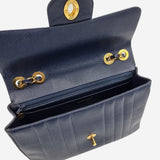 VINTAGE JUMBO SINGLE CLASSIC FLAP BAG taske fra brand: CHANEL - We Do Vintage