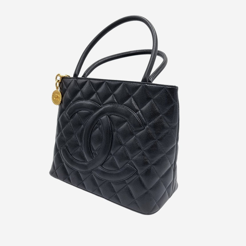 medallion caviar tote taske fra brand: CHANEL - We Do Vintage