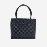 medallion caviar tote taske fra brand: CHANEL - We Do Vintage