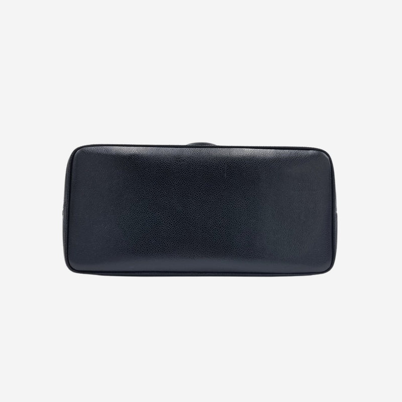 medallion caviar tote taske fra brand: CHANEL - We Do Vintage
