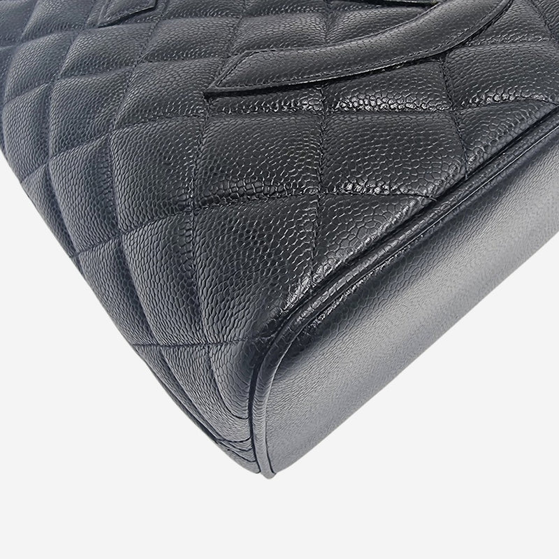 medallion caviar tote taske fra brand: CHANEL - We Do Vintage