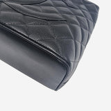 medallion caviar tote taske fra brand: CHANEL - We Do Vintage