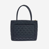 MEDALLION CAVIAR TOTE taske fra brand: CHANEL - We Do Vintage