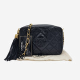 DIAMAND QUILTED CAMERA BAG taske fra brand: CHANEL - We Do Vintage