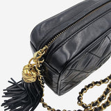 DIAMAND QUILTED CAMERA BAG taske fra brand: CHANEL - We Do Vintage