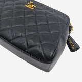 DIAMAND QUILTED CAVIAR CAMERA BAG taske fra brand: CHANEL - We Do Vintage