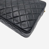 DIAMAND QUILTED CAMERA BAG taske fra brand: CHANEL - We Do Vintage