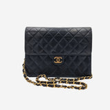 VINTAGE DIAMAND QUILTED FLAP BAG taske fra brand: CHANEL - We Do Vintage