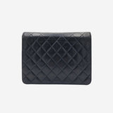 VINTAGE DIAMAND QUILTED FLAP BAG taske fra brand: CHANEL - We Do Vintage
