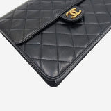 VINTAGE DIAMAND QUILTED FLAP BAG taske fra brand: CHANEL - We Do Vintage