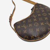 MONOGRAM CANVAS croissant PM taske fra brand: LOUIS VUITTON - We Do Vintage