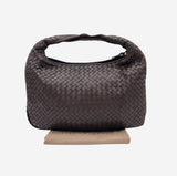 MEDIUM BRUN CLASSIC VENETA HOBO taske fra brand: BOTTEGA VENETA - We Do Vintage