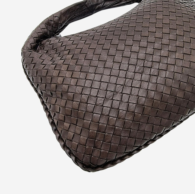 MEDIUM BRUN CLASSIC VENETA HOBO taske fra brand: BOTTEGA VENETA - We Do Vintage