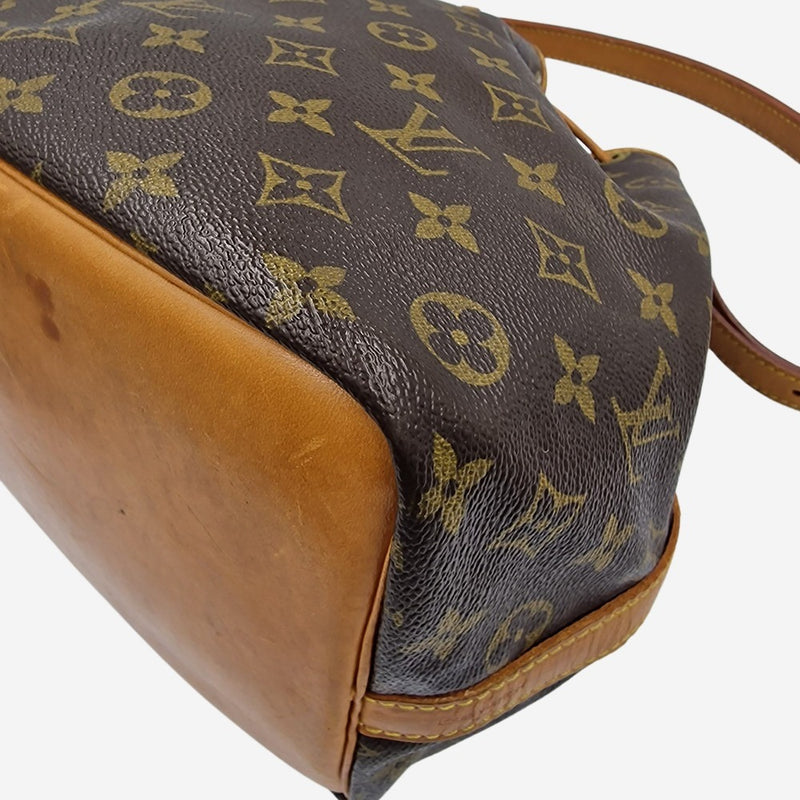 MONOGRAM CANVAS PETIT NOÉ taske fra brand: LOUIS VUITTON - We Do Vintage