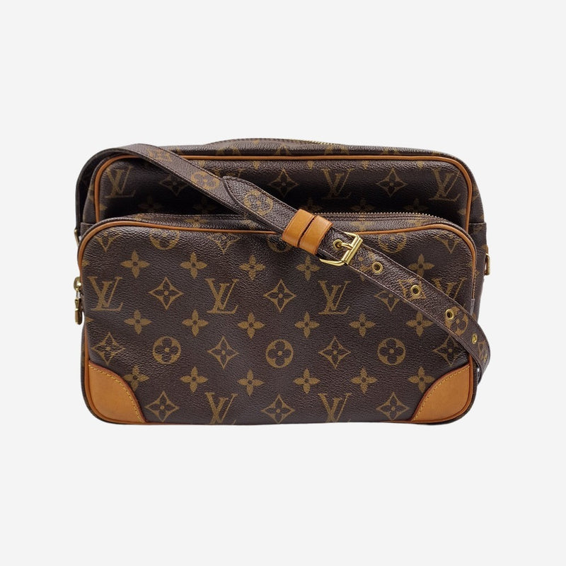 MONOGRAM CANVAS NILE MM taske fra brand: LOUIS VUITTON - We Do Vintage
