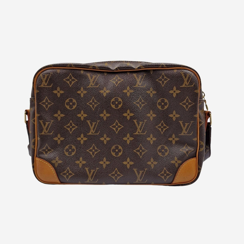 MONOGRAM CANVAS NILE MM taske fra brand: LOUIS VUITTON - We Do Vintage