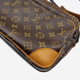 MONOGRAM CANVAS NILE MM taske fra brand: LOUIS VUITTON - We Do Vintage