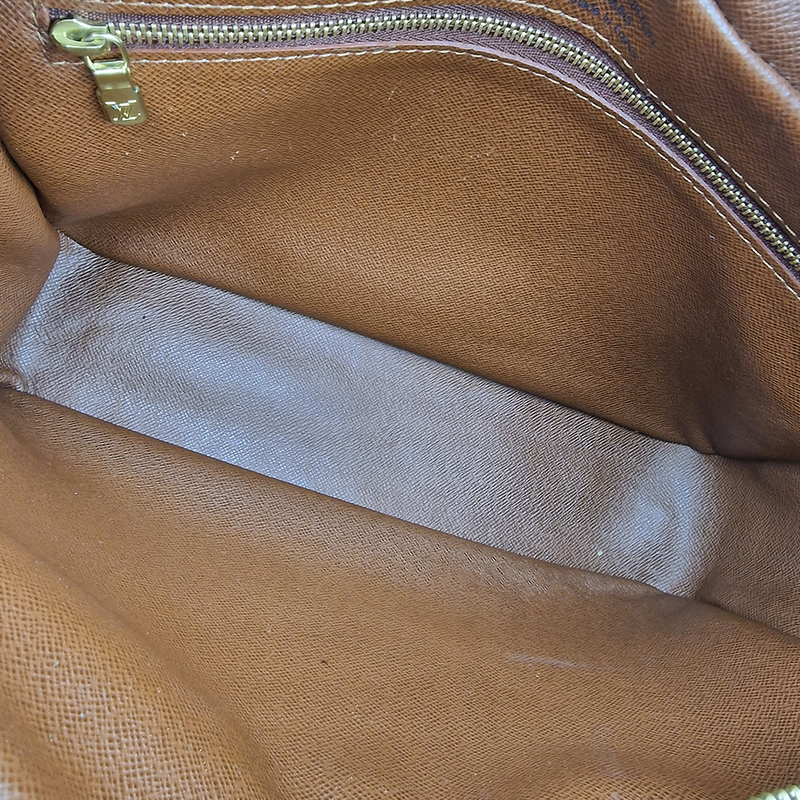 MONOGRAM CANVAS NILE MM taske fra brand: LOUIS VUITTON - We Do Vintage