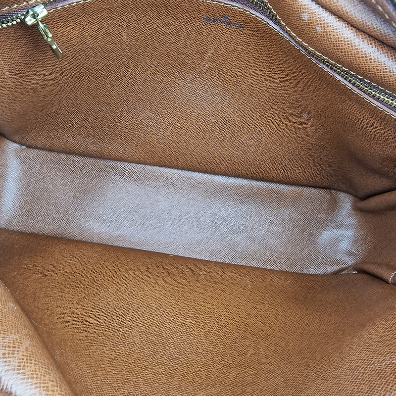 MONOGRAM CANVAS TROCADÉRO 30 taske fra brand: LOUIS VUITTON - We Do Vintage